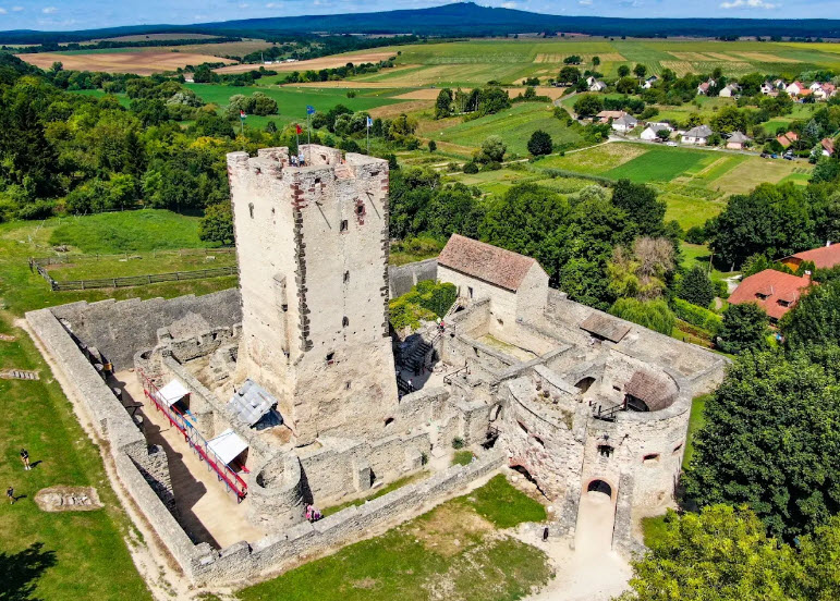Kinizsi Castle, Hungary